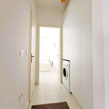 Geed Apartment Sarandë