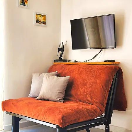 Geed Apartment